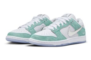 April Skateboards x Nike SB Dunk Low 'Turbo Green'